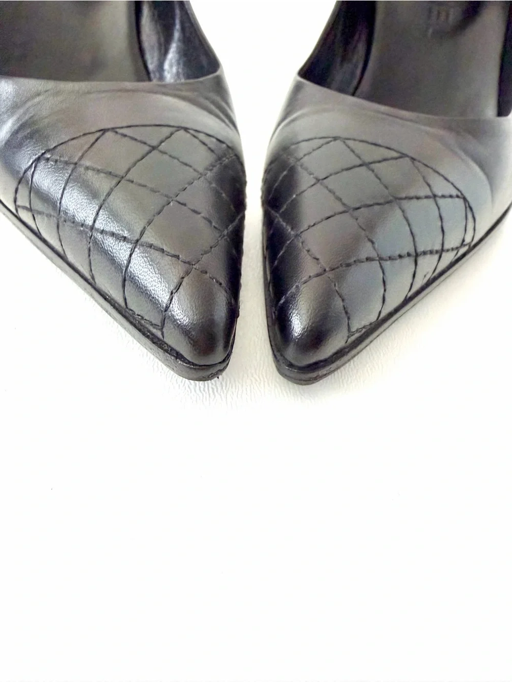 CHANEL | Black Quilted Leather Pointed Toe Pumps CC Logo Heels Size EU 39